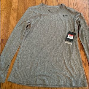 Nike workout long sleeve top. Never worn